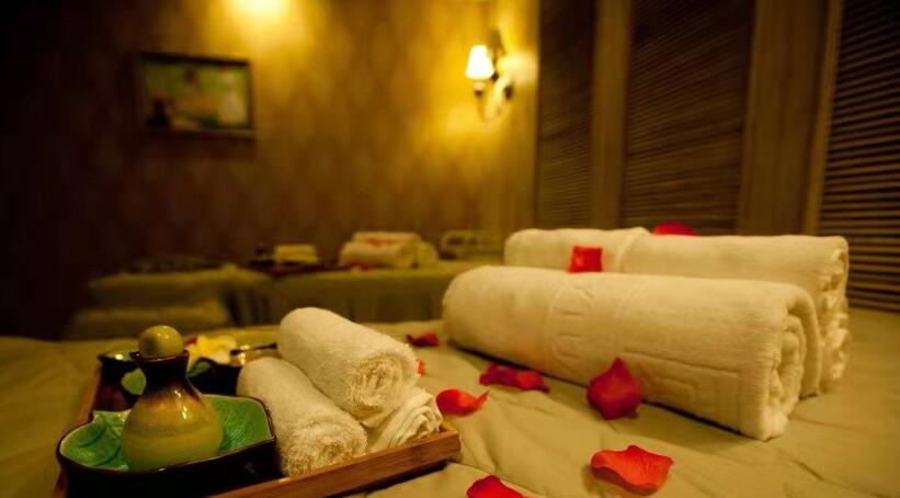 成都青羊区高端水疗spa会馆就这样带着清风月静抚慰了光阴悲喜